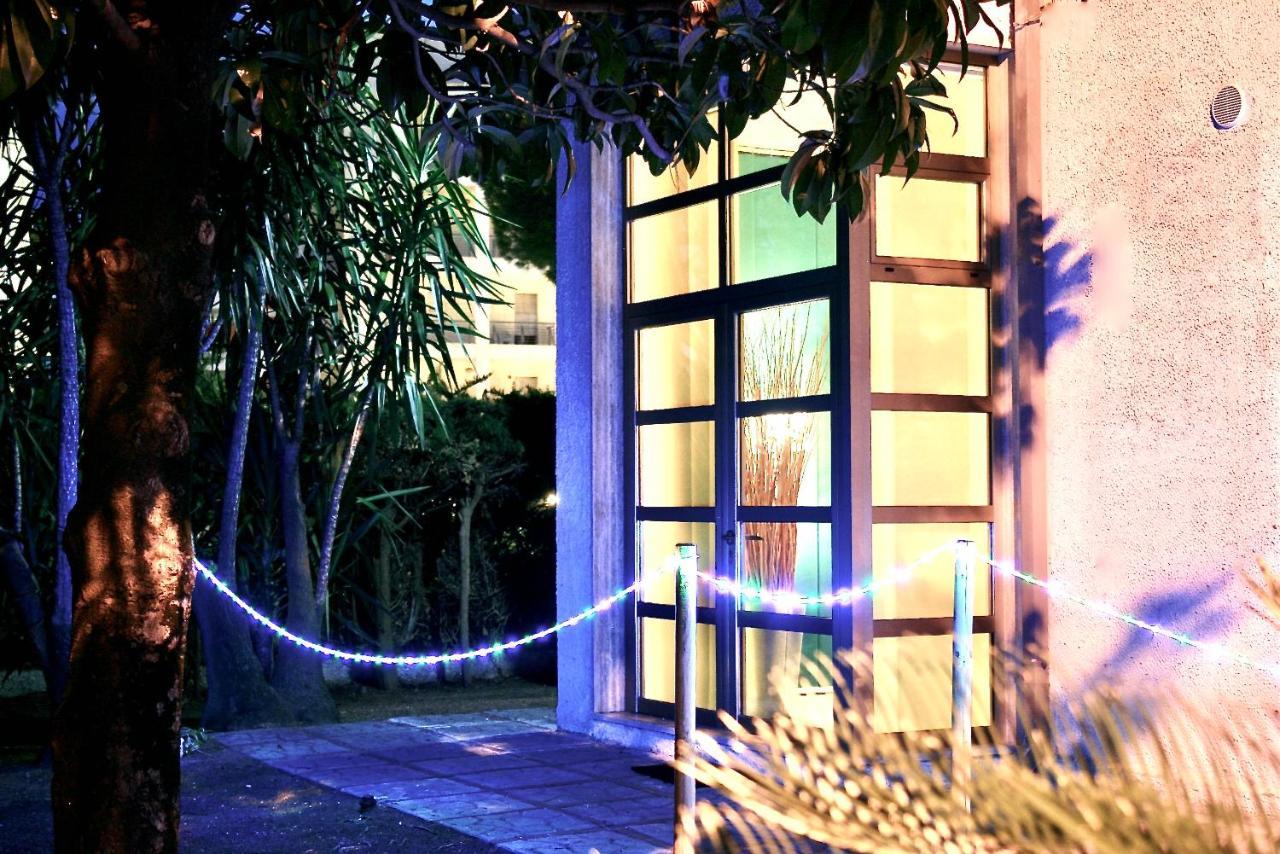 Buenretirope - Confortevoli Appartamentini Con Giardino Пескара Екстериор снимка